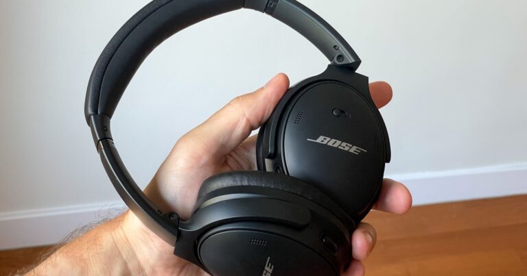 How to Connect Bose Headphones to an iPhone |  Digital trends