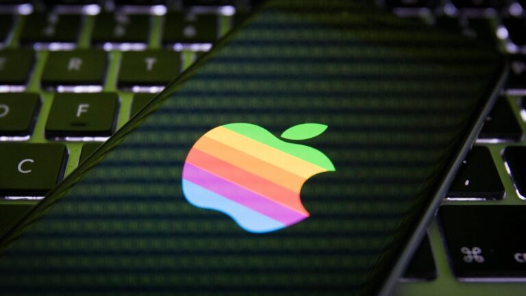 Apple abandons labeling cyberattacks as “state-sponsored.”