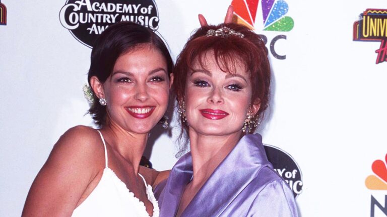Ashley Judd opens up about late mother Naomi's mental health struggles