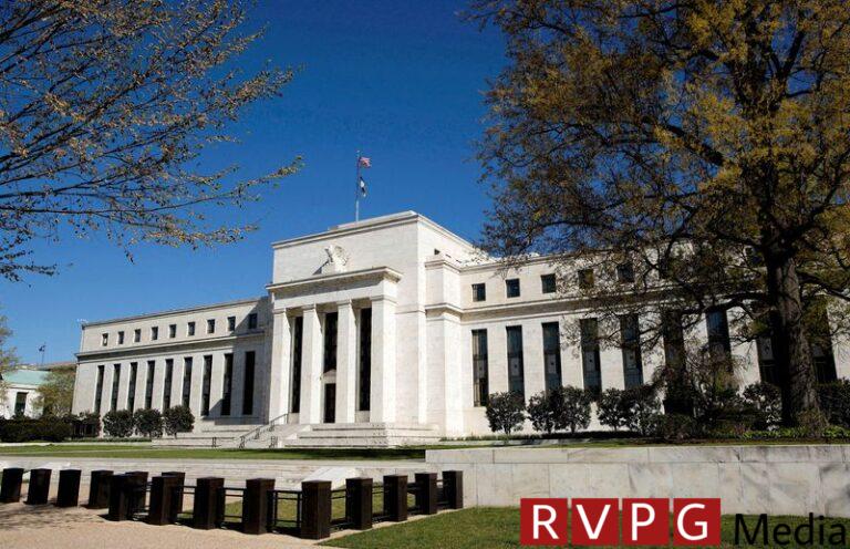 Confusing US economic and inflation data clouds the Fed's interest rate stance