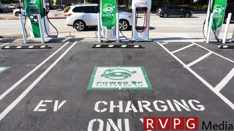 Fast chargers for electric vehicles are catching up at gas stations in California