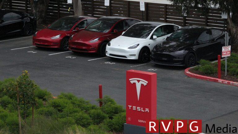 Feds review Tesla's recall of 2 million electric vehicles over Autopilot
