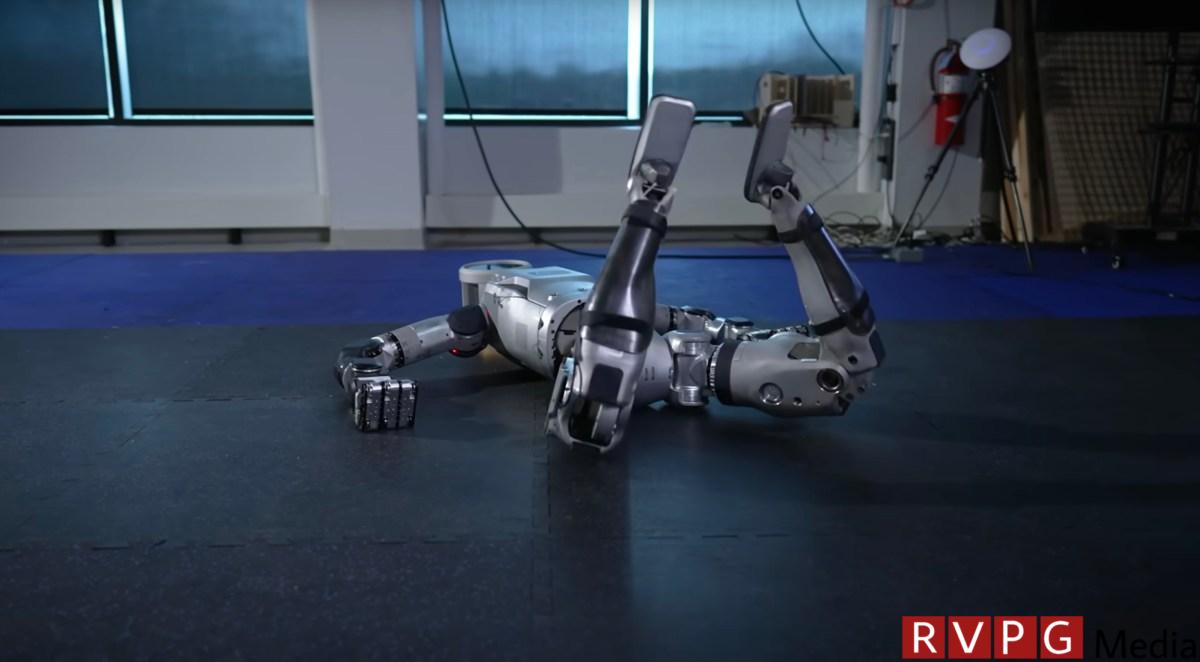 Humanoid robots learn to fall well |  TechCrunch