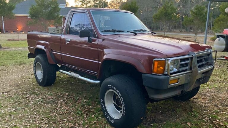 Is this $4,000 1988 Toyota Truck 4X4 a fair deal?