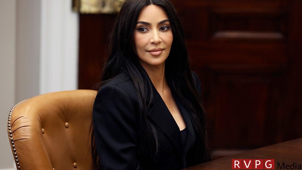 Kim Kardashian visits the White House and meets with Kamala Harris