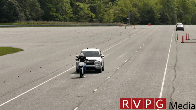 Small SUV crash avoidance technology does not protect small SUVs from accidents