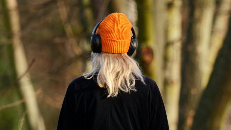 The silent danger of noise-canceling headphones