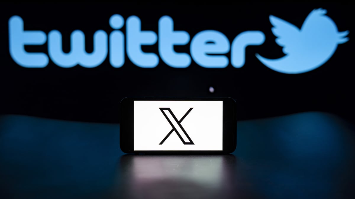 X automatically changed “Twitter” to “X” in user posts, destroying legitimate URLs