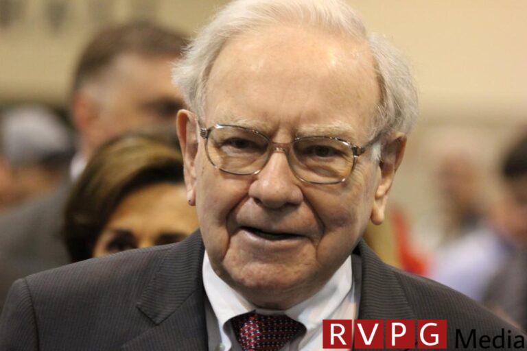 3 Warren Buffett Stocks to Buy in May (and Beyond)