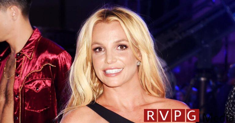 Britney Spears misses her “absolutely beautiful” family