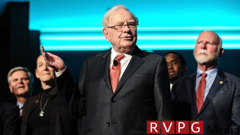 Buffett explains Berkshire's reduced stake in Apple at the company's annual meeting