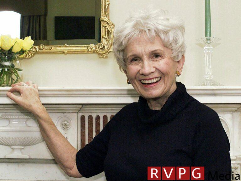 Canadian Nobel Prize winner Alice Munro has died at the age of 92