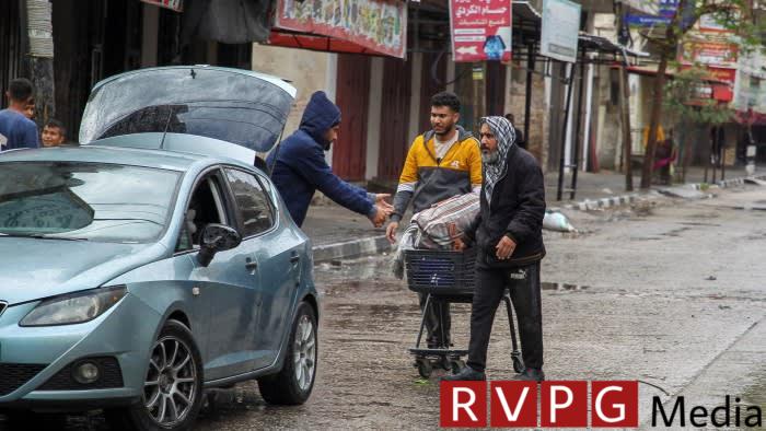 Israel begins “limited” evacuation of civilians from Rafah