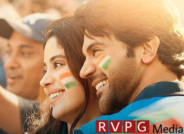 Janhvi Kapoor and Rajkummar Rao exude chemistry as an imperfectly perfect couple in Mr. & Mrs. Mahi posters, see: Bollywood News - Bollywood Hungama