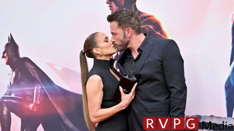 Jennifer Lopez and Ben Affleck don't pay attention to outside hate
