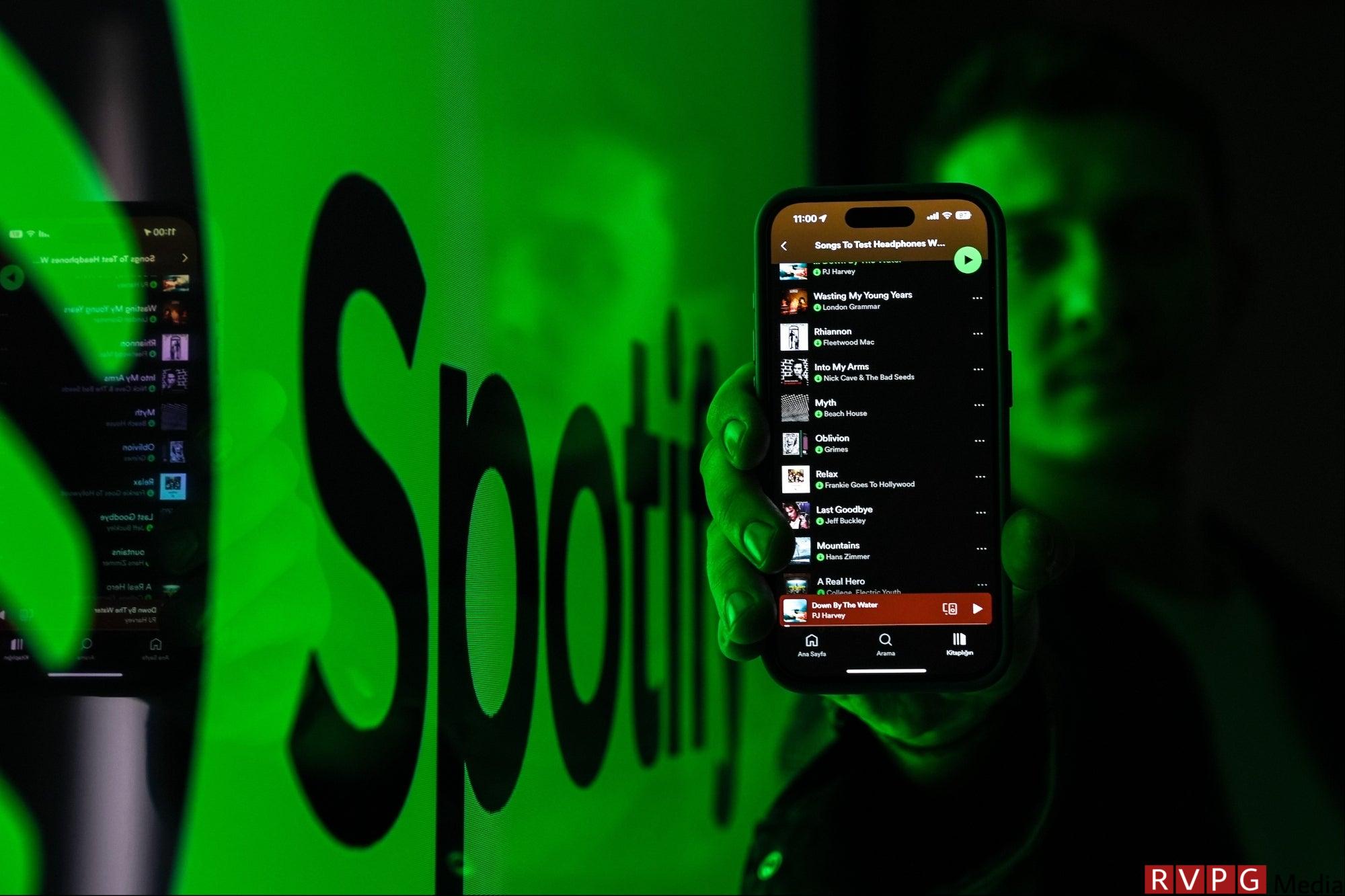 Spotify Limits Lyrics Feature, Reddit Finds |  Entrepreneur