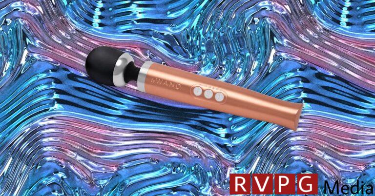 This die-cast vibration massager is a wand for wand connoisseurs