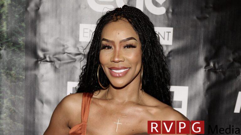 'Flavor Of Love' star Deelishis responds to comments about her weight loss (VIDEOS)