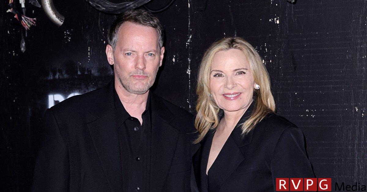 Kim Cattrall goes out with boyfriend Russell Thomas in NYC